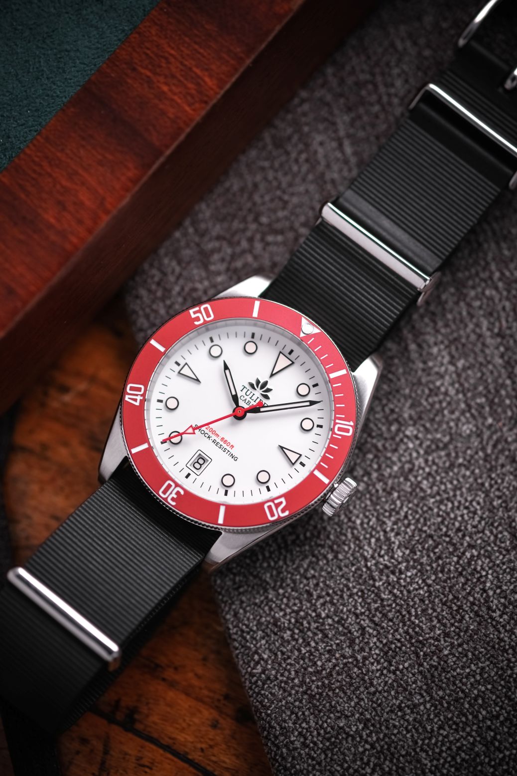 Tulipe Albino Ghiera Rossa